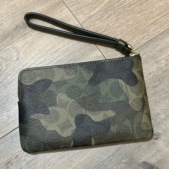 Coach Camouflage Wristlet - Picture 2 of 4